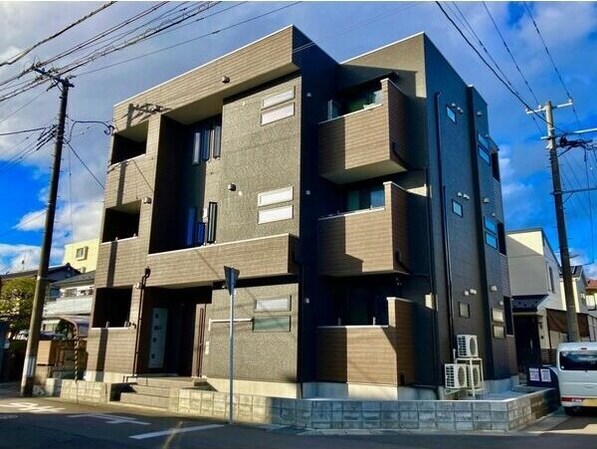 R-SMART 福田町駅の物件外観写真